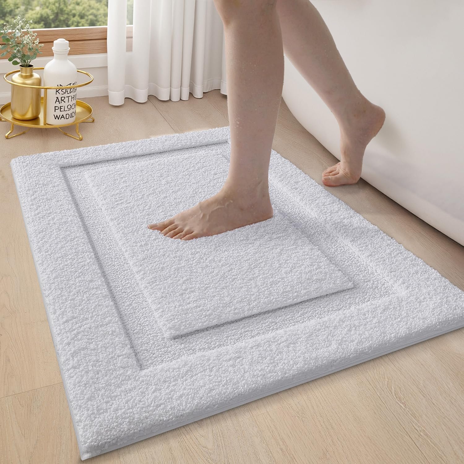 LUMI Ultra Soft Bathroom Rugs Non Slip with Rubber Backing, Absorbent Washable Bath Mat Quick Dry, Upgraded Premium Microfiber Plush Carpet for Bathtub and Shower Floor, White, 17×30