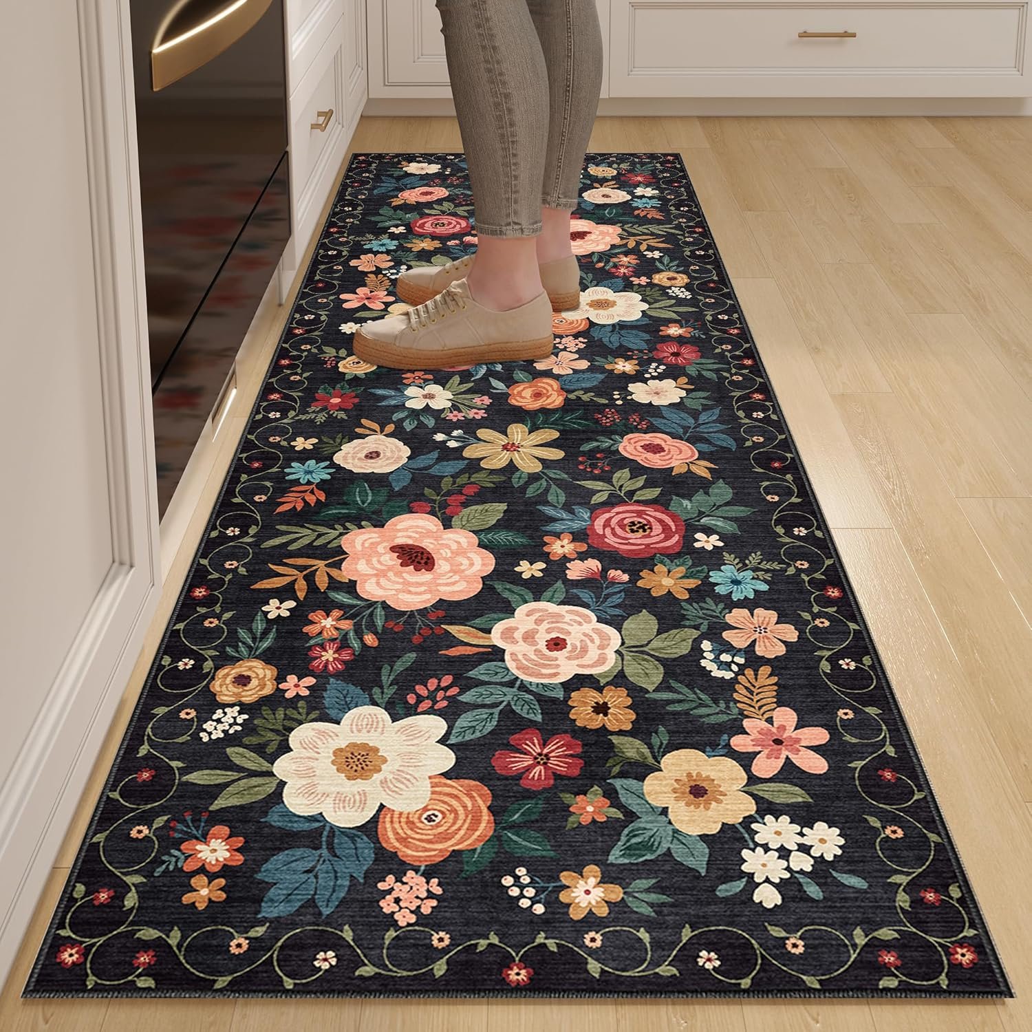 DUKINO 2×6 Runner Rug for Hallway, Washable Kitchen Runner Rug with Non Slip Backing, Low Pile Soft Boho Floral Runner for Kitchen, Hallway, Entryway, Laundry, Bedroom, Black